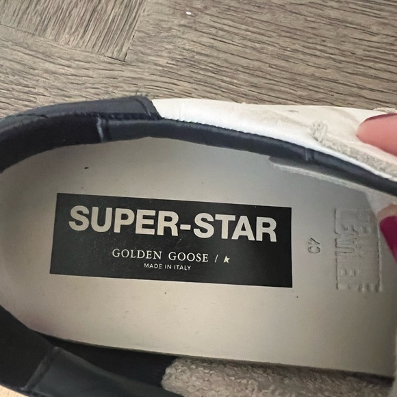 Golden goose sneakers with box and papers! - Picture 4 of 9